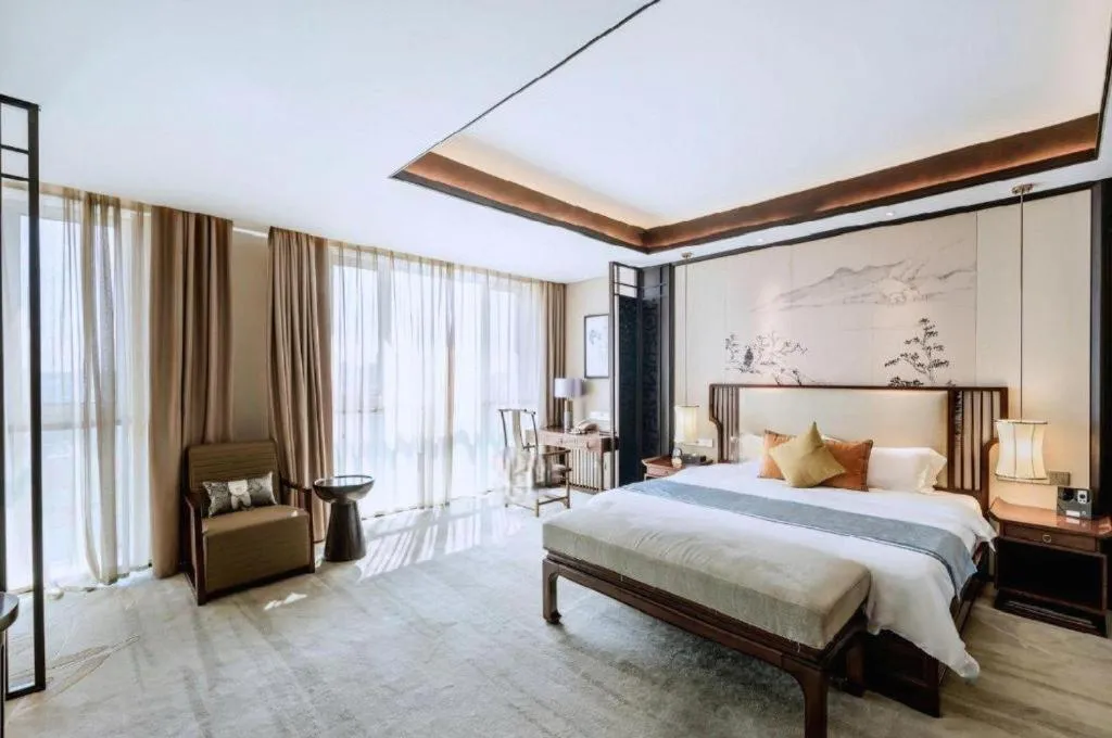 Bed in Qingdao Hualan Hotel