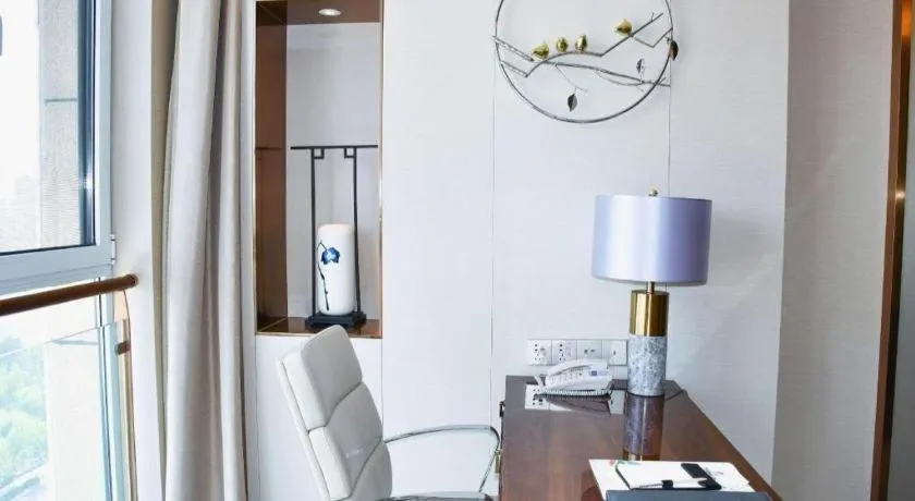 Qingdao Hualan Hotel