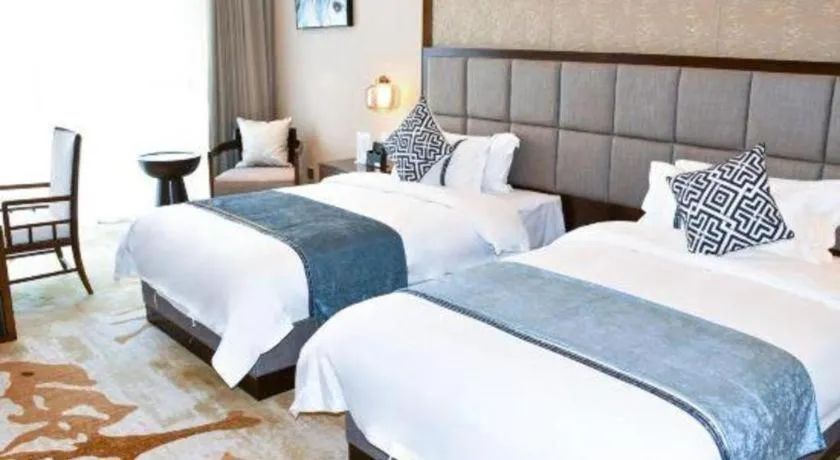 Bed in Qingdao Hualan Hotel