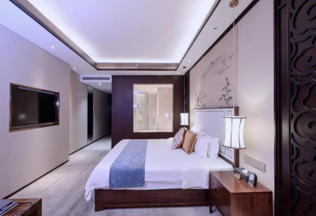 Bed in Qingdao Hualan Hotel