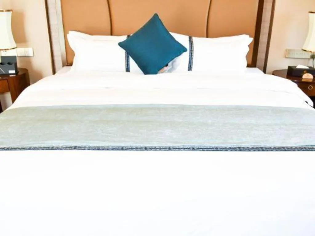 Bed in Qingdao Hualan Hotel