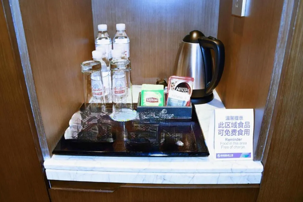 Qingdao Hualan Hotel