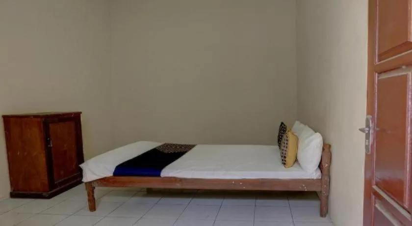 Bed in Hotel O Sunyoto Homestay Syariah