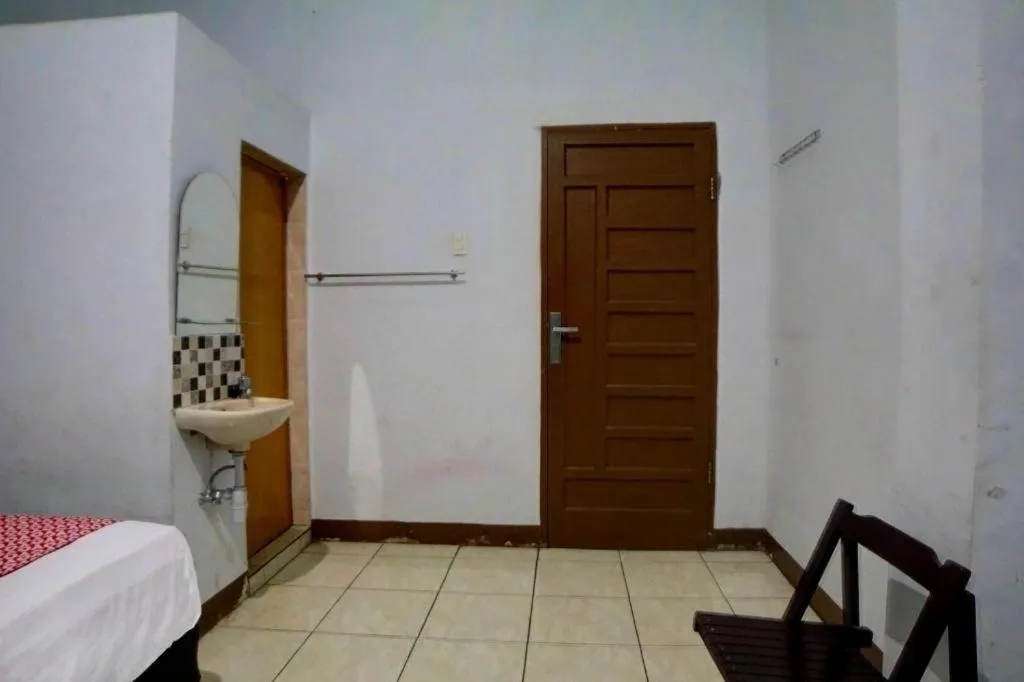 Bed in Hotel O Guesthouse 899