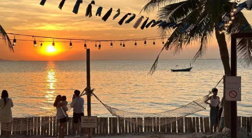 Golden Dragon Beach Resort Pattaya (Bang Lamung)