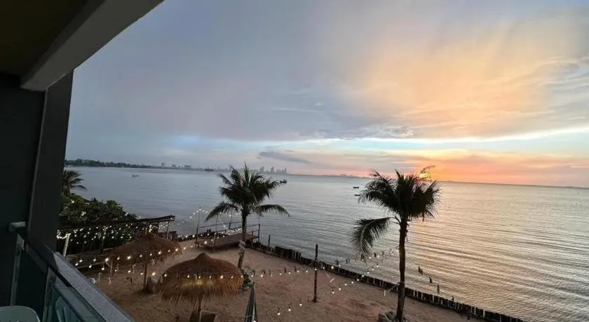 Golden Dragon Beach Resort Pattaya (Bang Lamung)