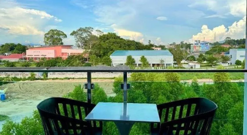 Golden Dragon Beach Resort Pattaya (Bang Lamung)