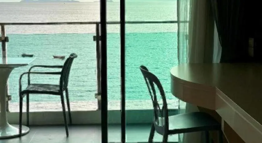 Golden Dragon Beach Resort Pattaya (Bang Lamung)