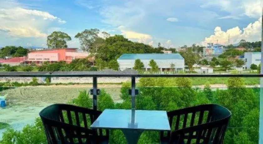 Golden Dragon Beach Resort Pattaya (Bang Lamung)