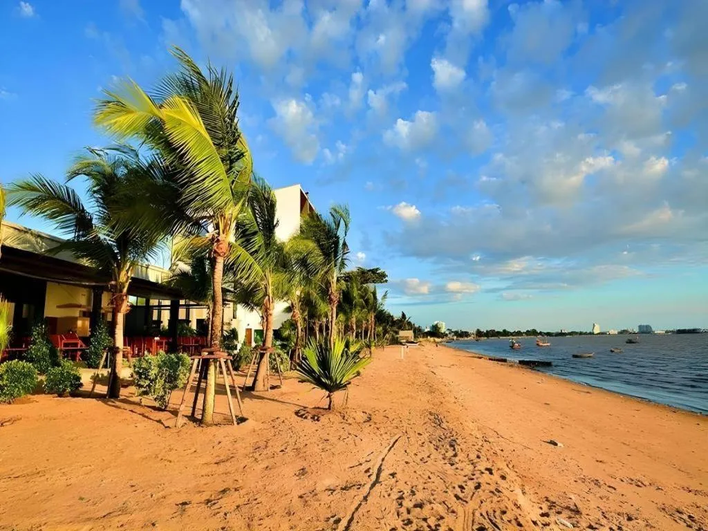 Golden Dragon Beach Resort Pattaya (Bang Lamung)