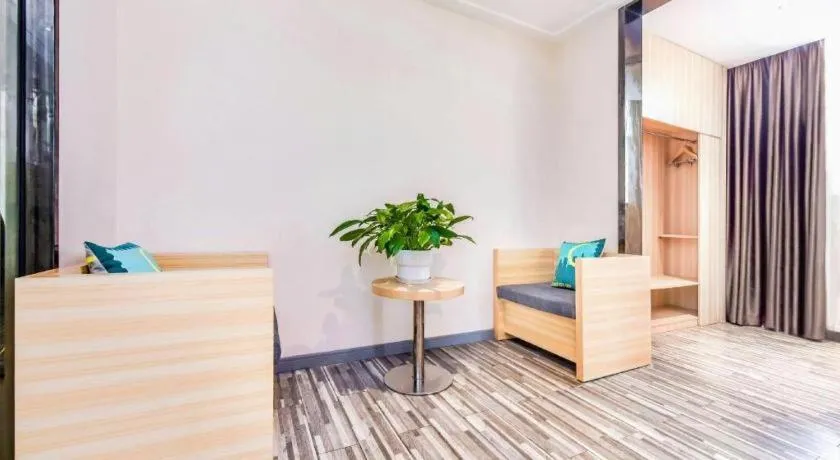 Bed in City Comfort Inn Chongqing Southwest University Beibei Metro Station