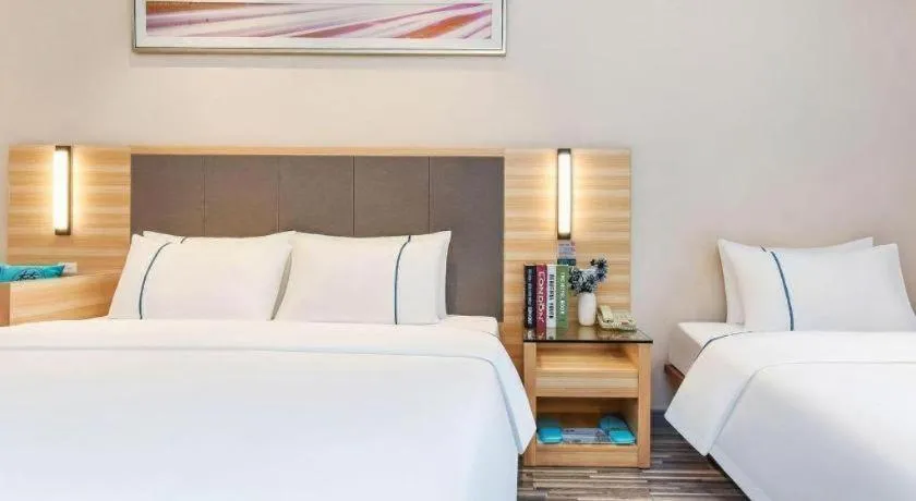 Bed in City Comfort Inn Chongqing Southwest University Beibei Metro Station