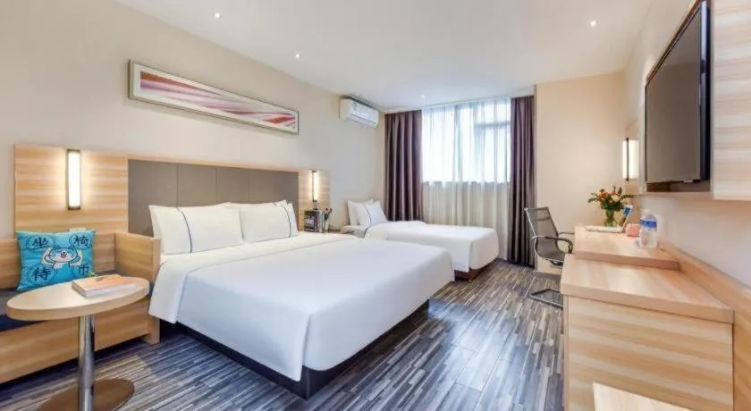 Bed in City Comfort Inn Chongqing Southwest University Beibei Metro Station