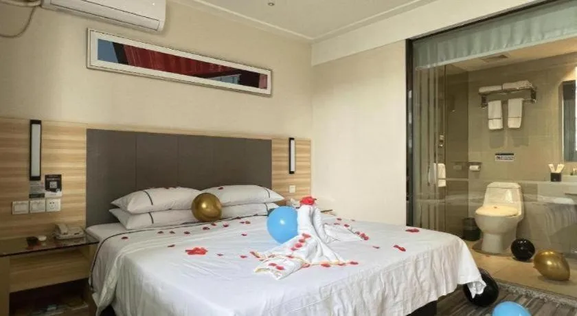 Bed in City Comfort Inn Chongqing Southwest University Beibei Metro Station