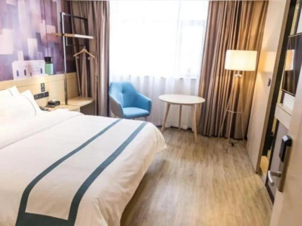 Bed in City Comfort Inn Jingzhou Gongan Chengshi Square