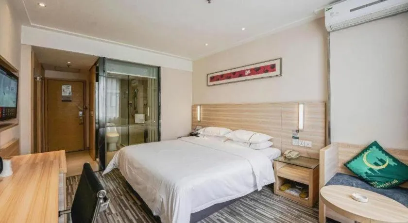 Bed in City Comfort Inn Foshan Nanhai Avenue Guicheng Metro Station