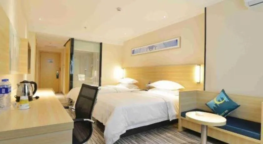 Bed in City Comfort Inn Foshan Nanhai Avenue Guicheng Metro Station