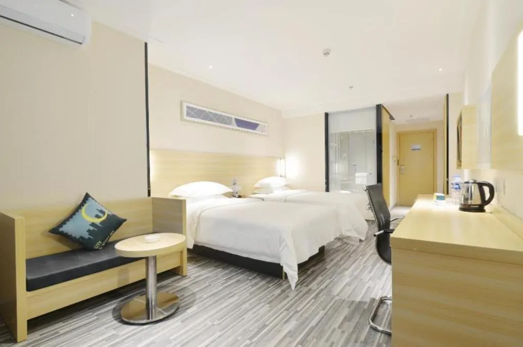 Bed in City Comfort Inn Foshan Nanhai Avenue Guicheng Metro Station