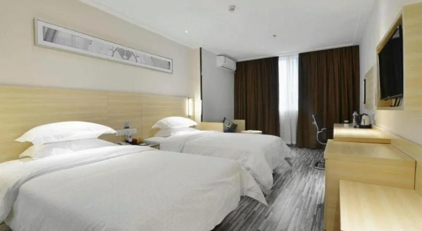 Bed in City Comfort Inn Foshan Nanhai Avenue Guicheng Metro Station
