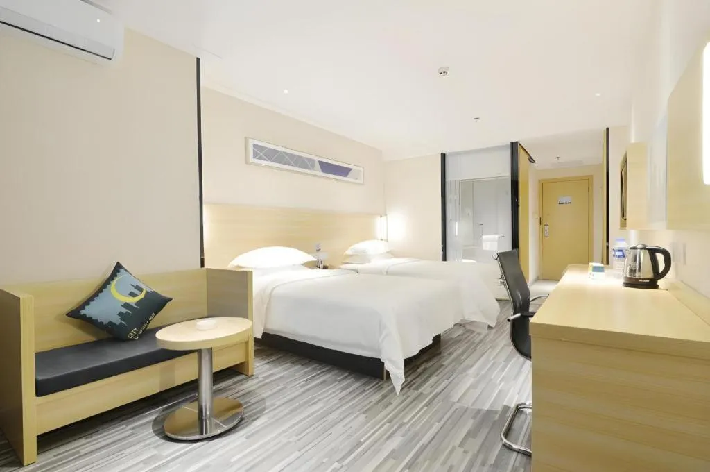 Bed in City Comfort Inn Foshan Nanhai Avenue Guicheng Metro Station
