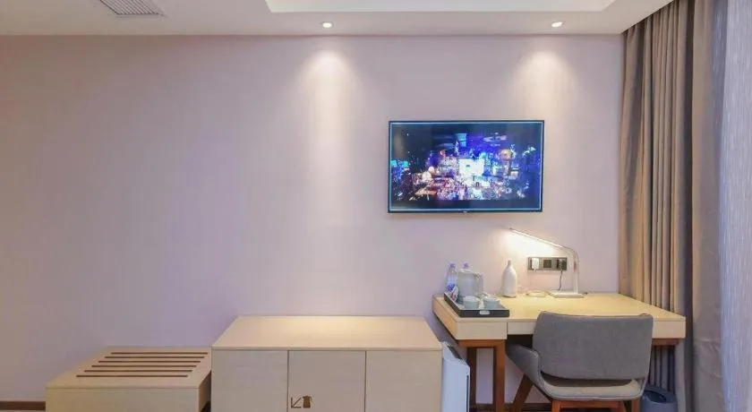 Lavande Hotel Chongqing Xinghui Liangjiang Happiness Plaza