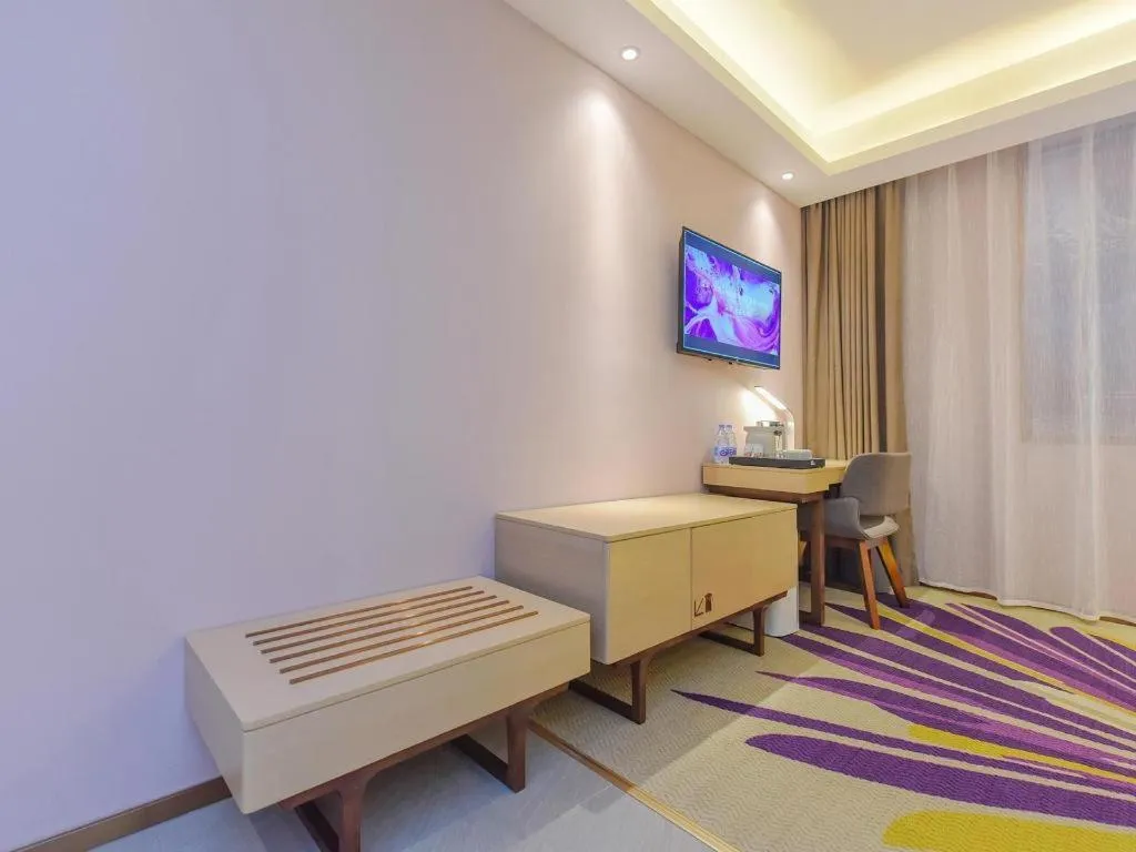 Lavande Hotel Chongqing Xinghui Liangjiang Happiness Plaza