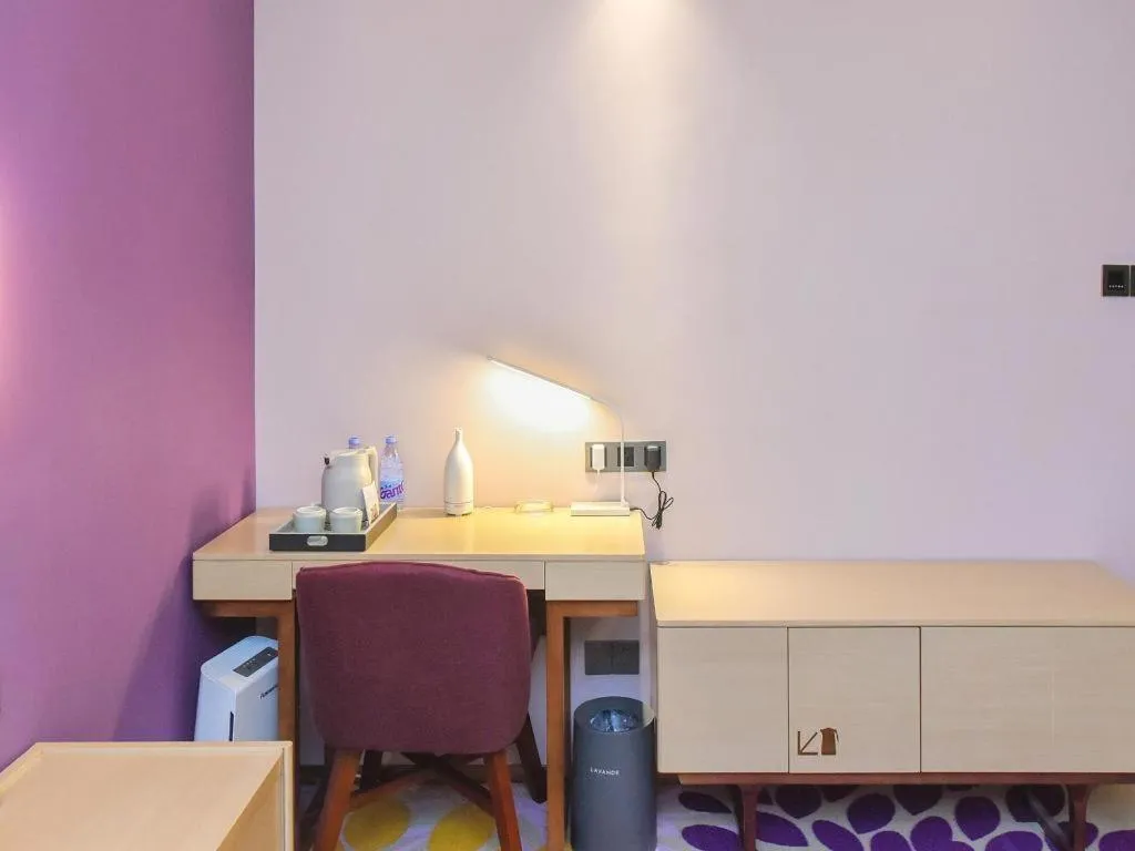 Lavande Hotel Chongqing Xinghui Liangjiang Happiness Plaza