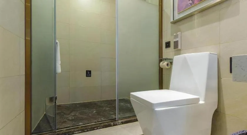 Lavande Hotel Chongqing Xinghui Liangjiang Happiness Plaza