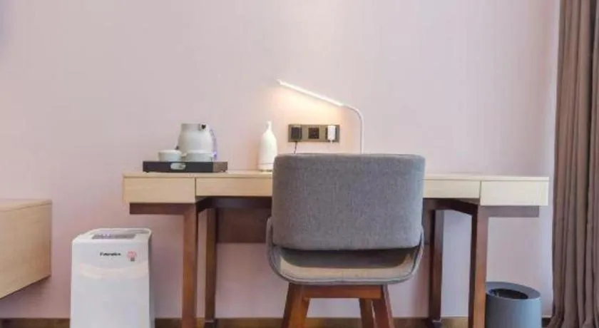 Lavande Hotel Chongqing Xinghui Liangjiang Happiness Plaza