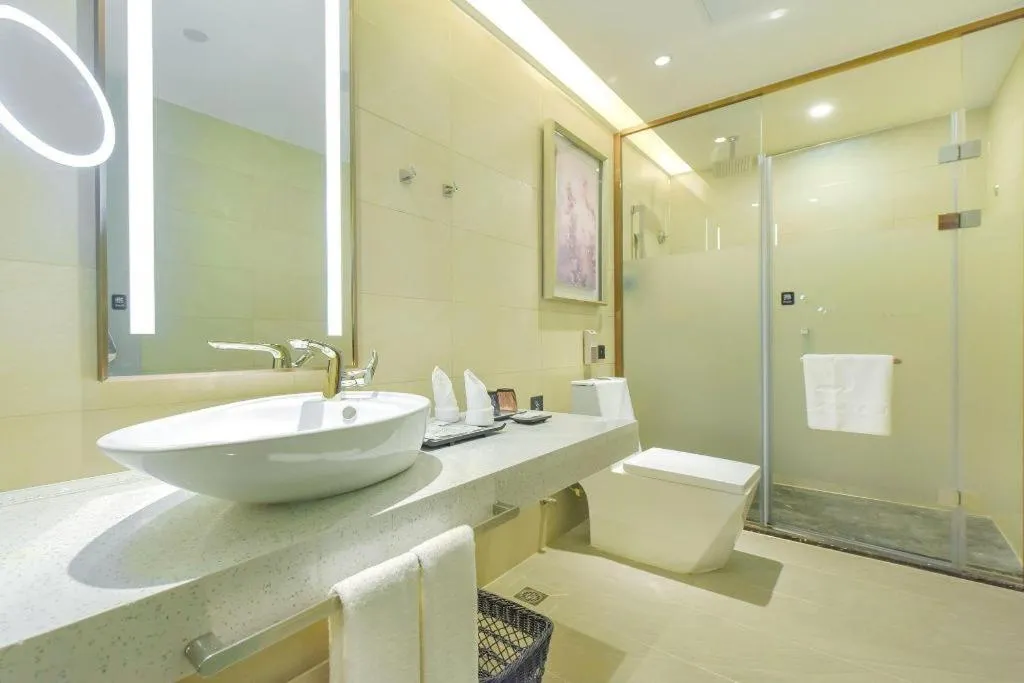 Lavande Hotel Chongqing Xinghui Liangjiang Happiness Plaza
