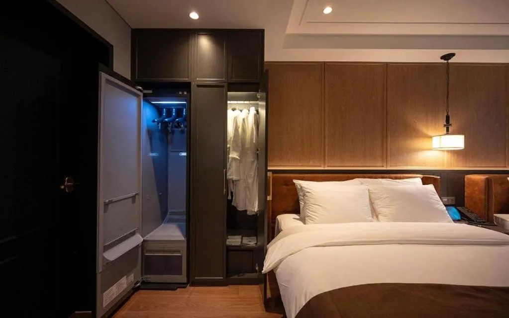 Bed in HOTEL D EDITION