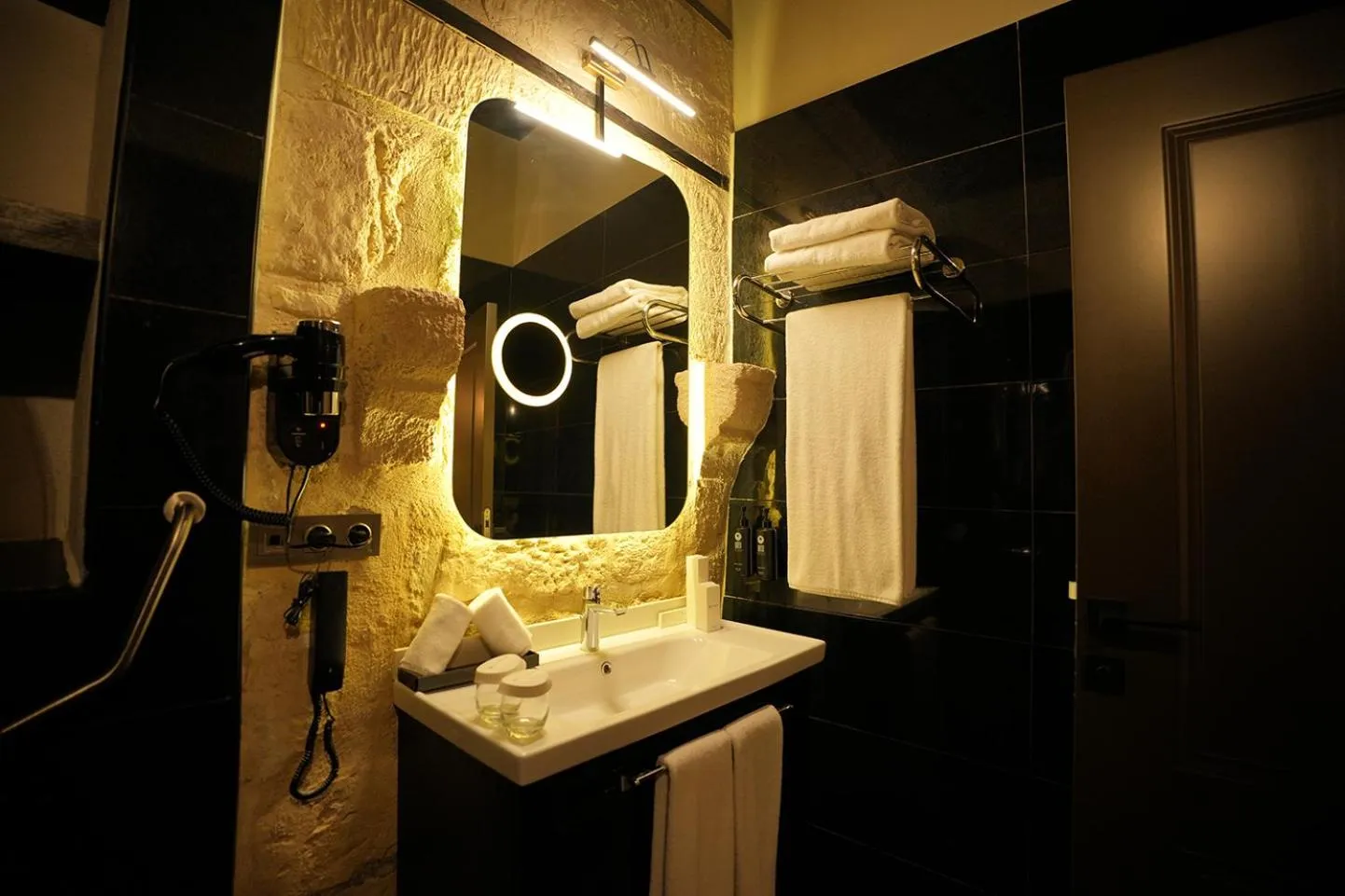 Bathroom in Wyndham Tarsus St.Paul