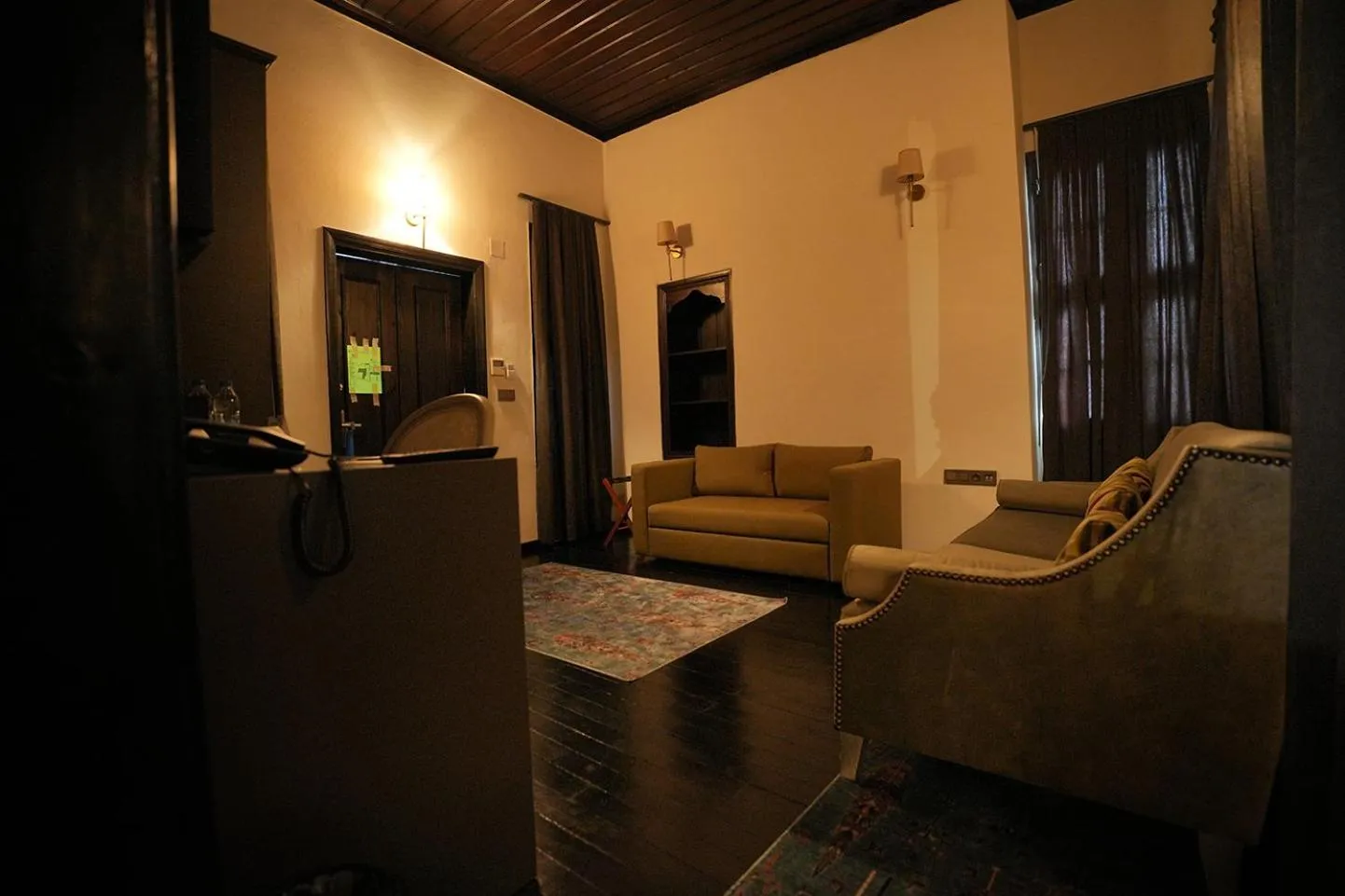 Seating area in Wyndham Tarsus St.Paul