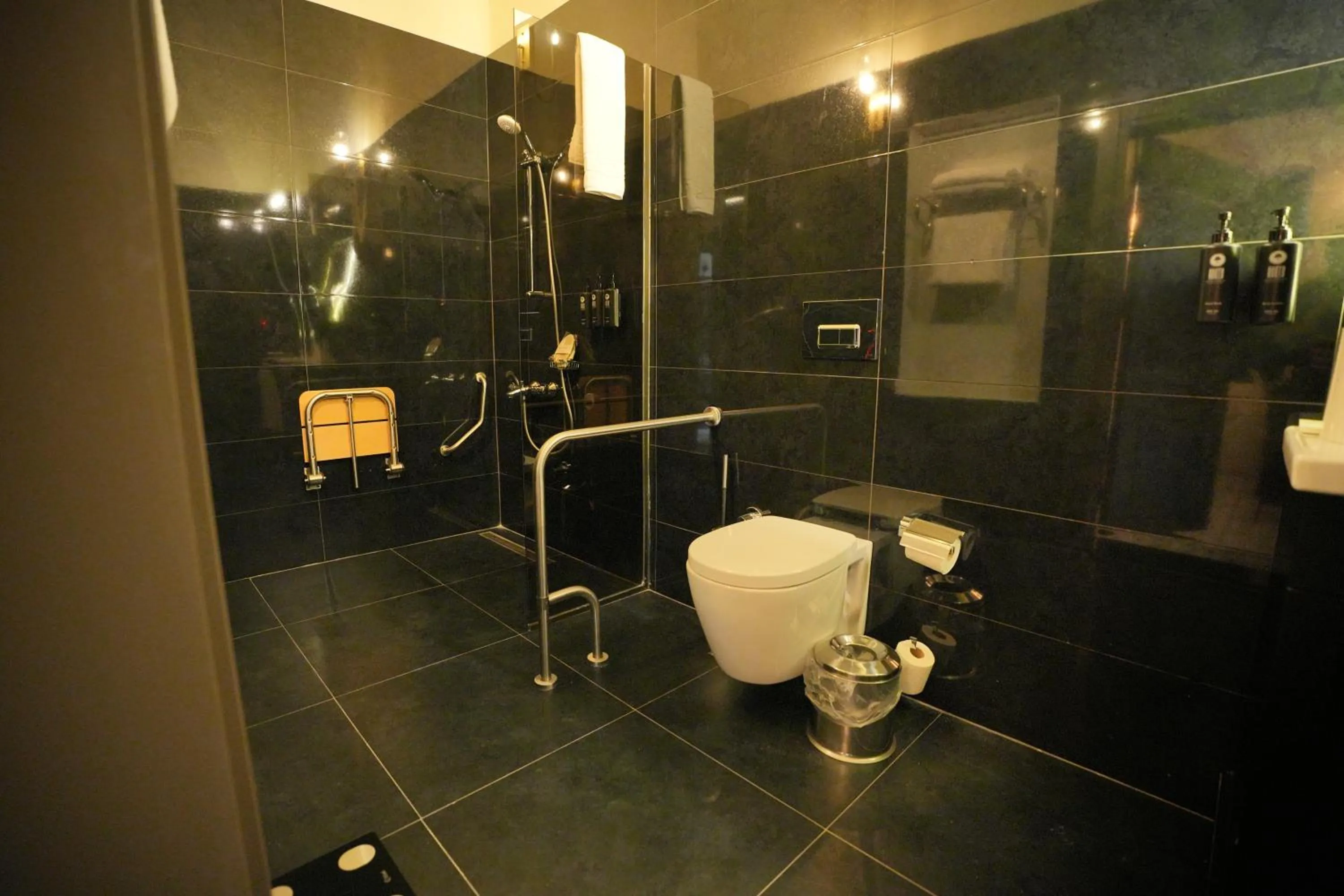 Bathroom in Wyndham Tarsus St.Paul