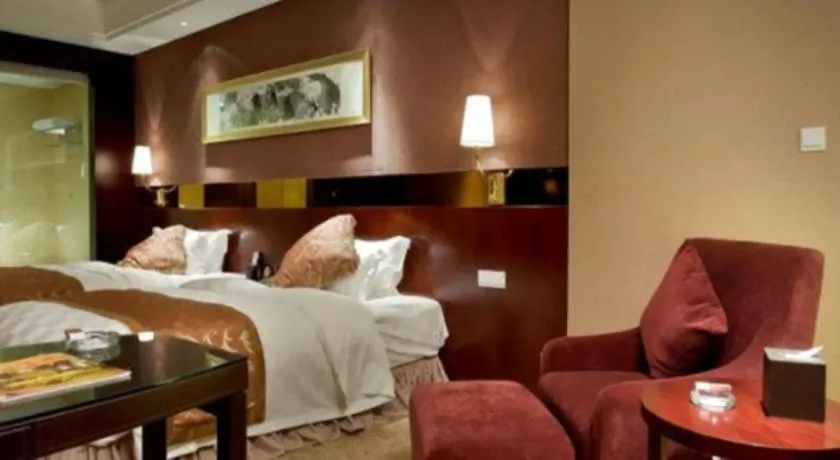 Bed in Xian Grand Soluxe International Hotel