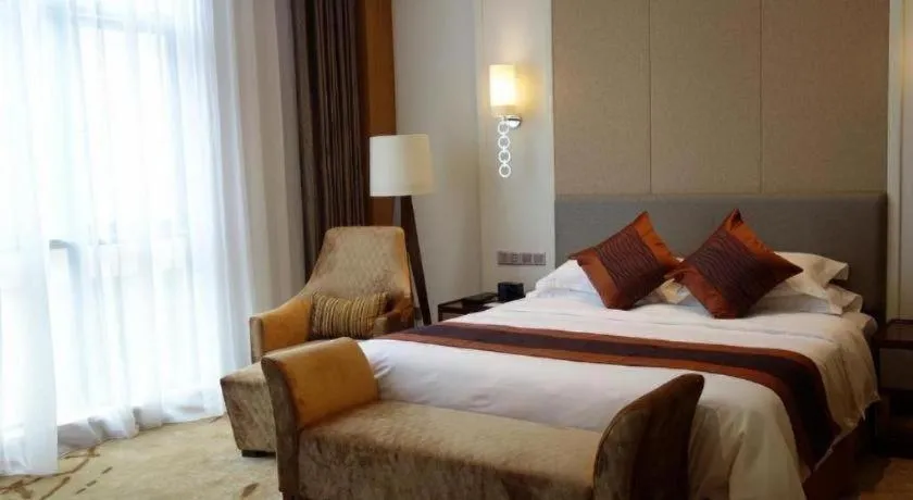 Bed in Shanghai Manhattan Hotel Minhang