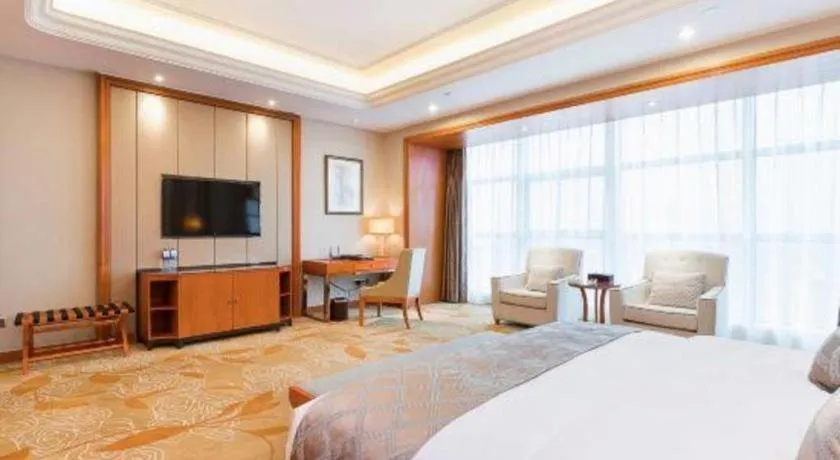 Bed in Empark Grand Hotel Fuzhou