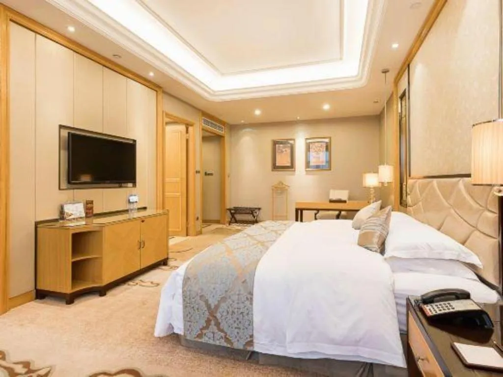 Bed in Empark Grand Hotel Fuzhou