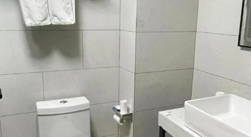 GreenTree Inn Hefei East Wangjiang Road CTCE Express Hotel