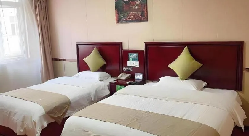 Bed in GreenTree Inn Hefei East Wangjiang Road CTCE Express Hotel