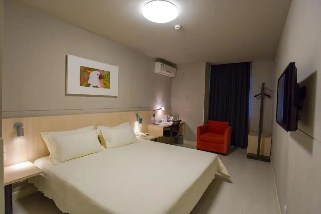 Bed in Jinjiang Inn Wuhan Linjiaohu Wanda Branch