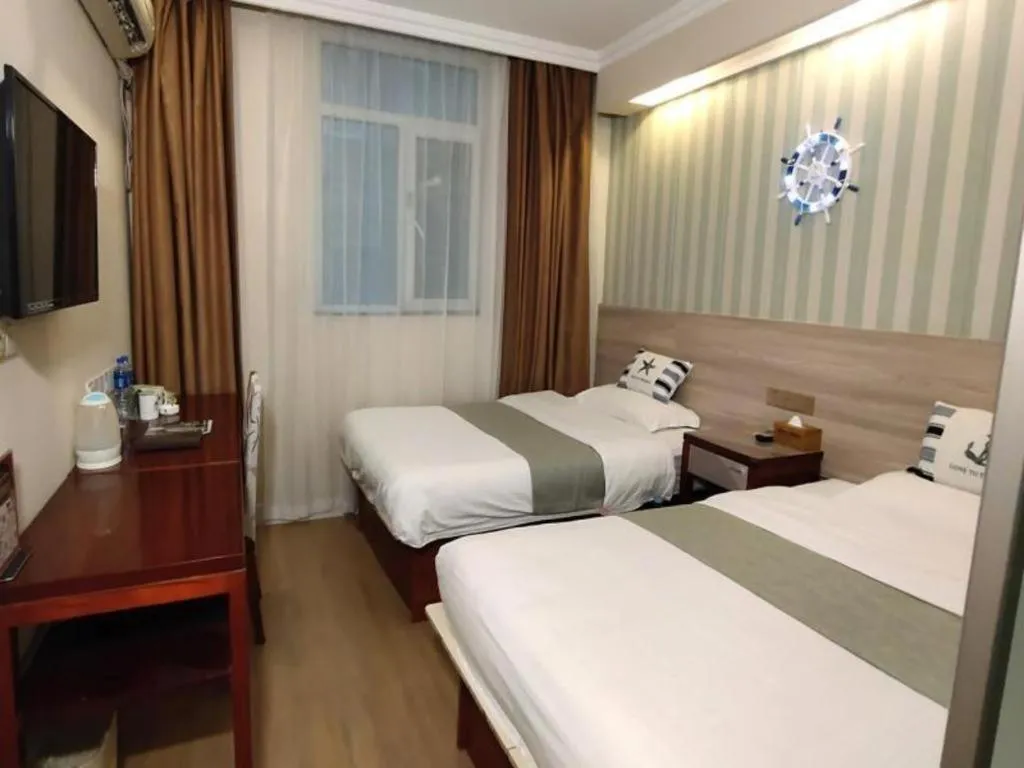 Bed in GreenTree Inn Zhenjiang Center Street No.1 Peoples Hospital Express Hotel