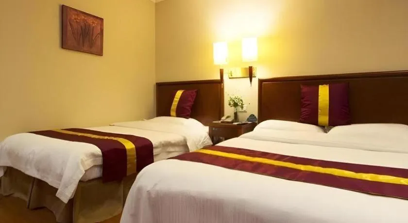 Bed in GreenTree Inn Zhenjiang Center Street No.1 Peoples Hospital Express Hotel