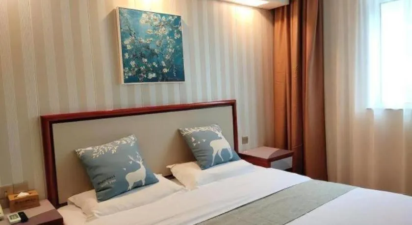 Bed in GreenTree Inn Zhenjiang Center Street No.1 Peoples Hospital Express Hotel