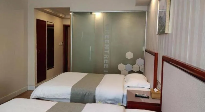 Bed in GreenTree Inn Zhenjiang Center Street No.1 Peoples Hospital Express Hotel