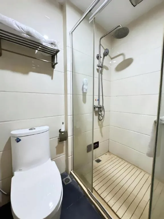 7 Days Premium·Huanggang Walking Street