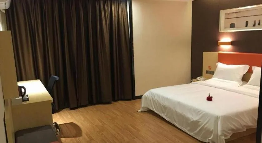 Bed in 7 Days Premium·Huanggang Walking Street