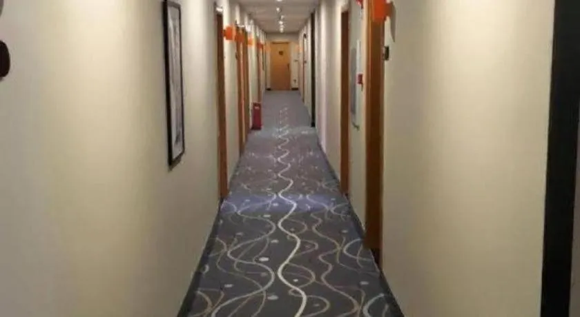 7 Days Premium·Huanggang Walking Street