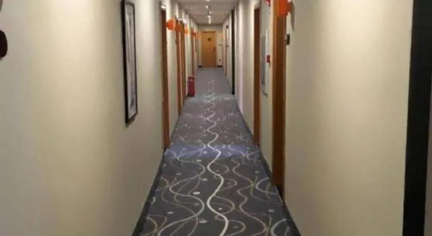 7 Days Premium·Huanggang Walking Street