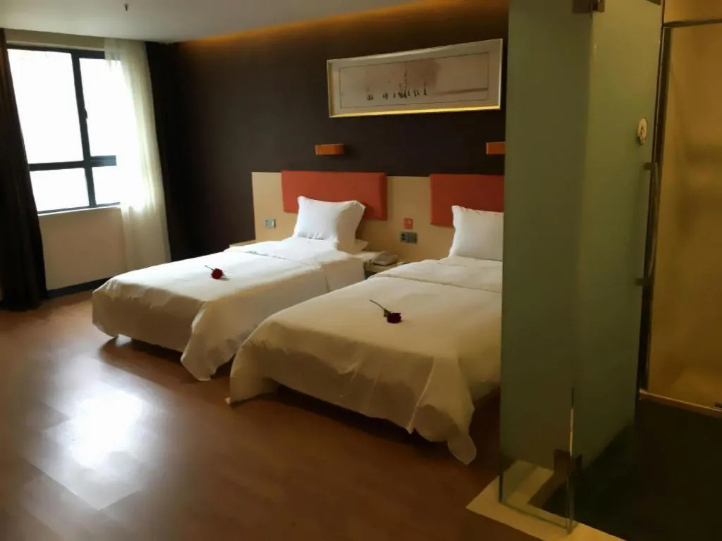 Bed in 7 Days Premium·Huanggang Walking Street